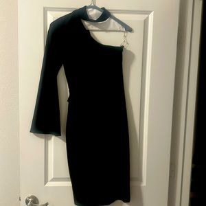 Black cocktail dress, stunning on and in perfect condition
